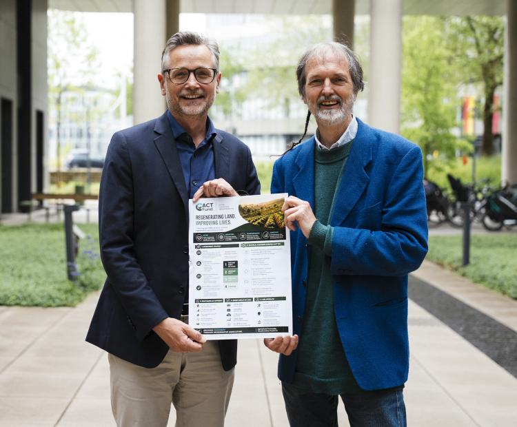 Michael van den Berg, ACT Fund Director/Common Fund for Commodities (left) and Kai Schlegelmilch, the German Federal Ministry for the Environment, Climate Action, Nature Conservation and Nuclear Safety (BMKUN) (right)